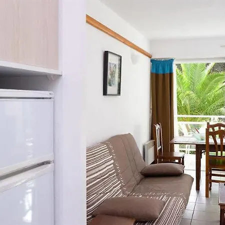 Madame Du Golf Aparthotel 3*